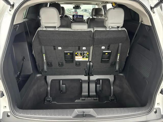 2025 Toyota Sienna XLE