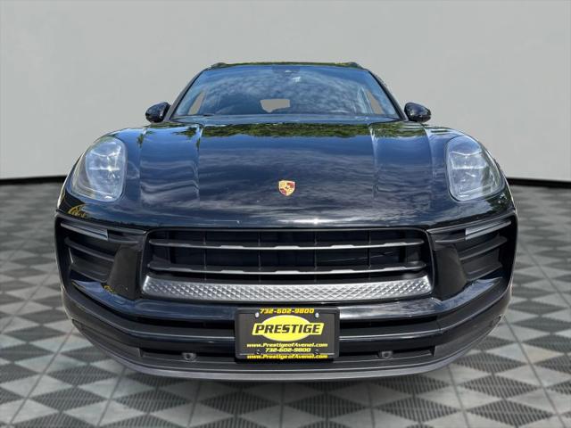 2022 Porsche Macan Base