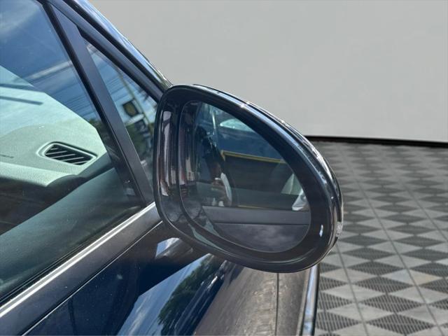2022 Porsche Macan Base