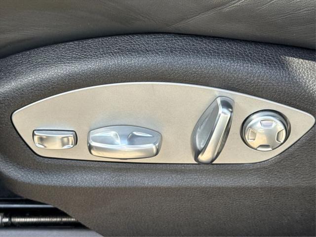 2022 Porsche Macan Base