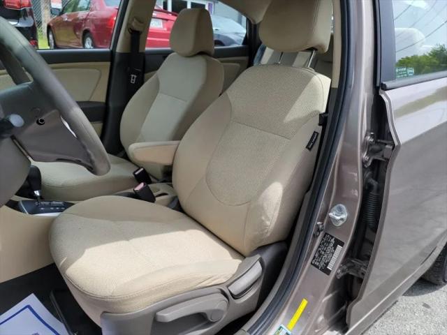 2012 Hyundai Accent GLS