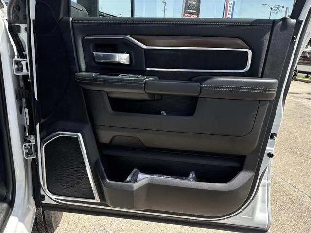 2024 Ram 2500 Laramie Crew Cab 4x4 64 Box