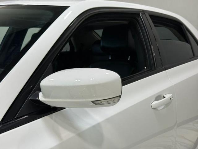 2023 Chrysler 300 Touring L