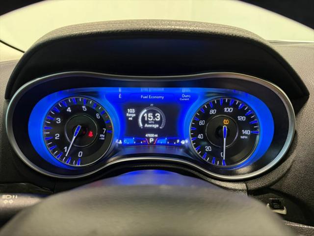 2023 Chrysler 300 Touring L