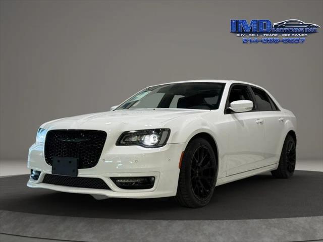 2023 Chrysler 300 Touring L