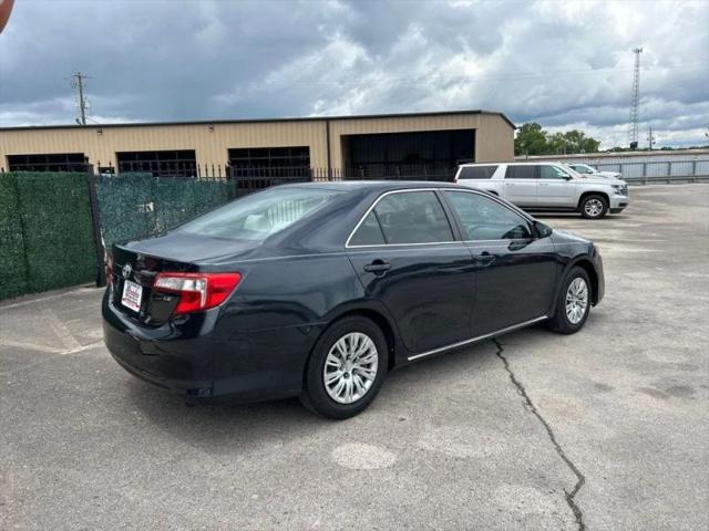 2014 Toyota Camry LE