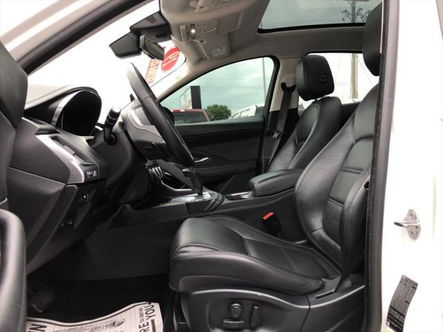 2019 Jaguar E-PACE SE