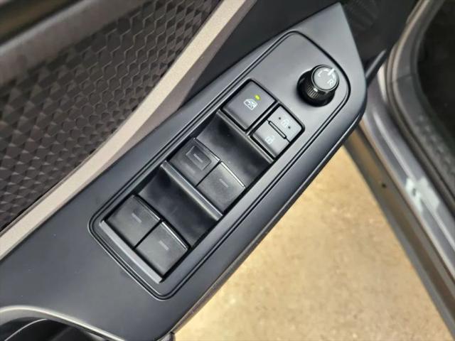 2021 Toyota C-HR LE