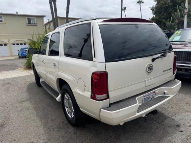 2003 Cadillac Escalade Standard