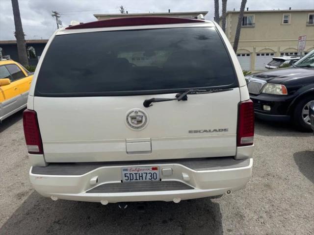 2003 Cadillac Escalade Standard