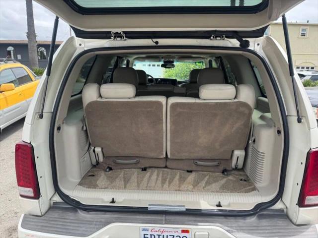 2003 Cadillac Escalade Standard