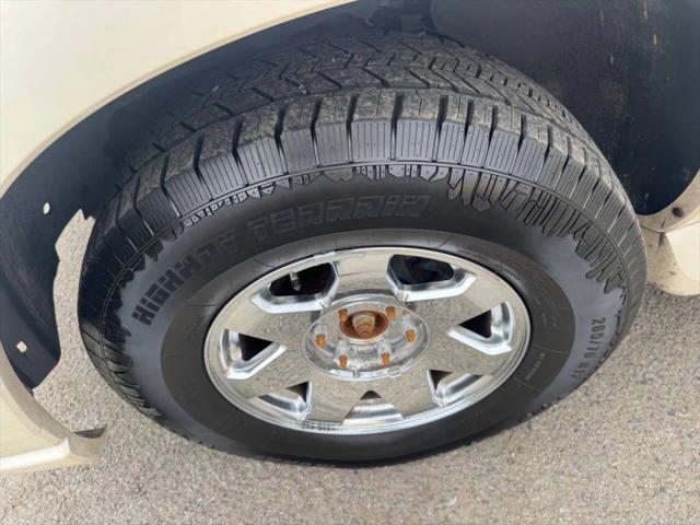 2003 Cadillac Escalade Standard
