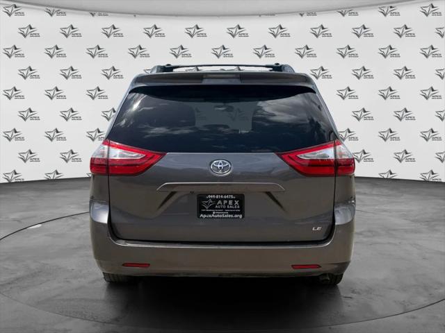 2017 Toyota Sienna LE 8 Passenger