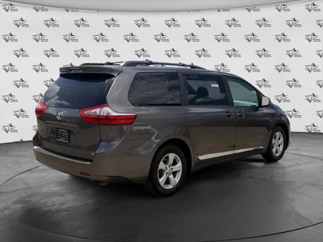 2017 Toyota Sienna LE 8 Passenger