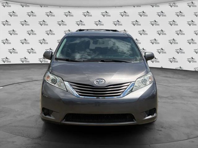 2017 Toyota Sienna LE 8 Passenger