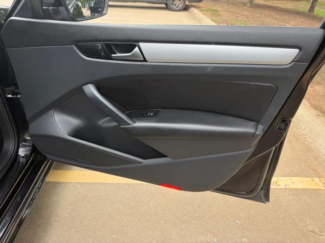 2012 Volkswagen Passat 2.5L SE