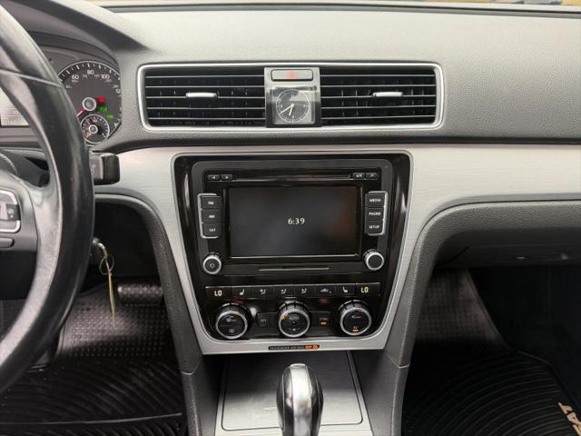 2012 Volkswagen Passat 2.5L SE