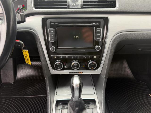 2012 Volkswagen Passat 2.5L SE