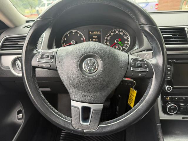 2012 Volkswagen Passat 2.5L SE
