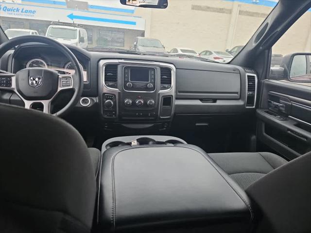 2024 Ram 1500 Classic Warlock Crew Cab 4x4 5'7" Box