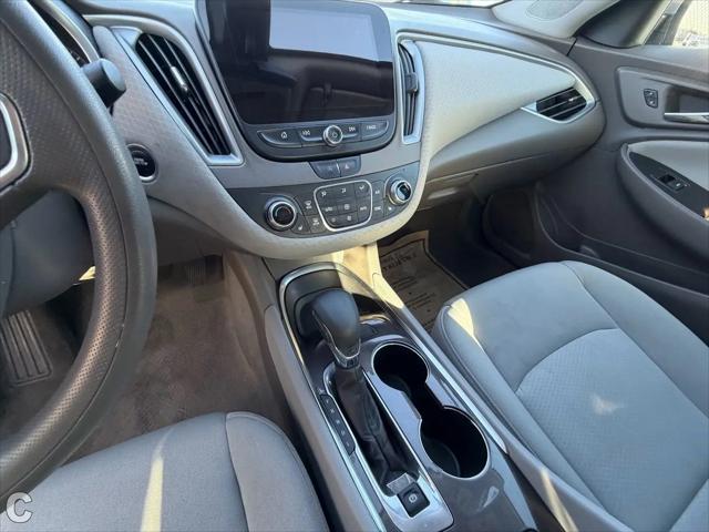 2022 Chevrolet Malibu FWD LT