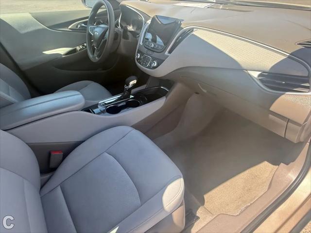 2022 Chevrolet Malibu FWD LT