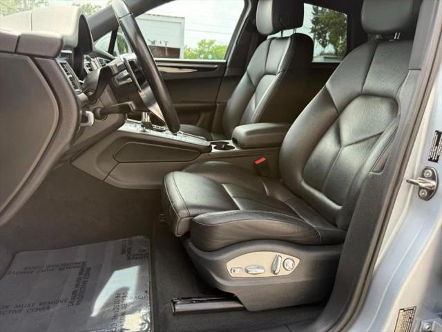 2015 Porsche Macan S