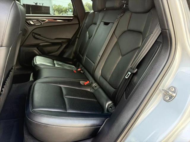 2015 Porsche Macan S