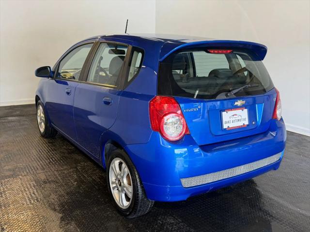2011 Chevrolet Aveo 1LT