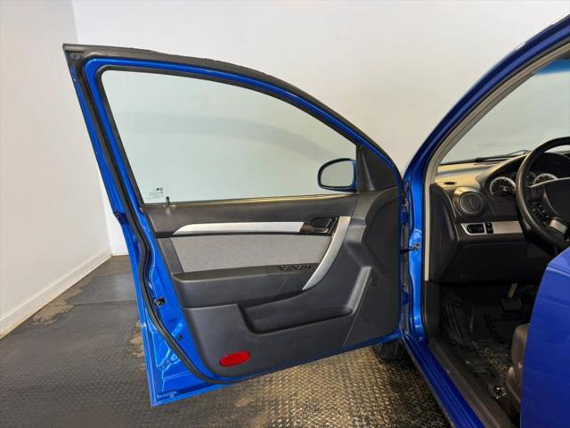 2011 Chevrolet Aveo 1LT
