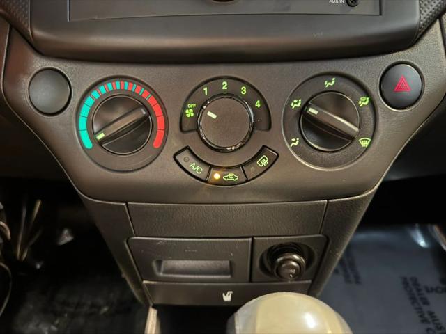 2011 Chevrolet Aveo 1LT