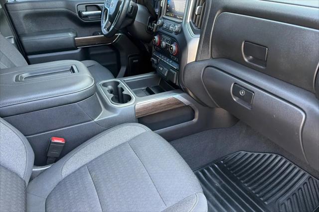 2020 Chevrolet Silverado 1500 4WD Crew Cab Short Bed RST