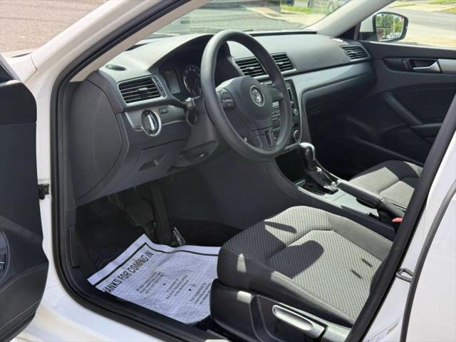 2012 Volkswagen Passat 2.5L S