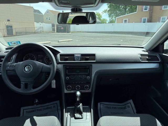 2012 Volkswagen Passat 2.5L S