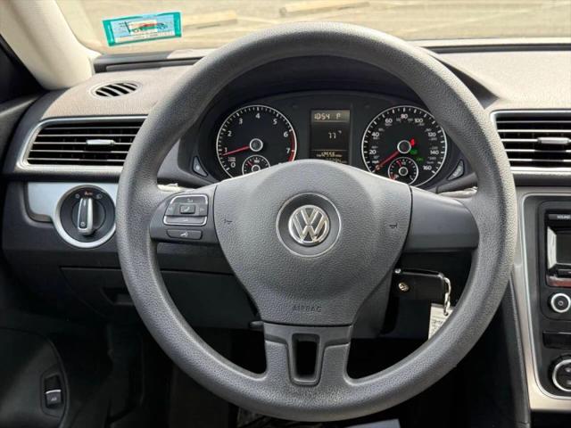 2012 Volkswagen Passat 2.5L S