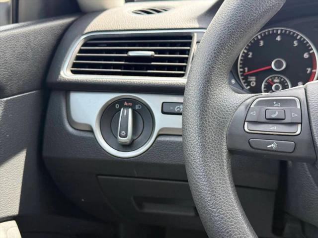 2012 Volkswagen Passat 2.5L S