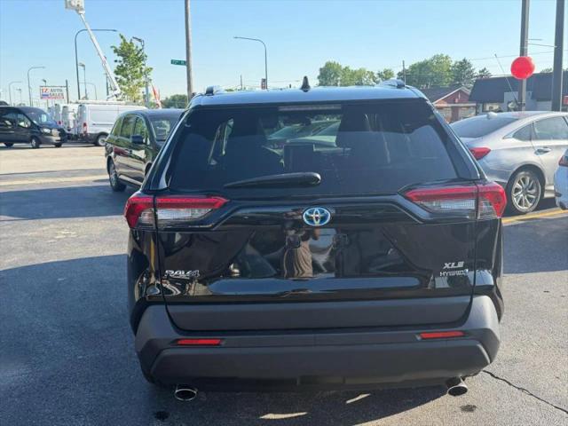 2021 Toyota RAV4 Hybrid XLE