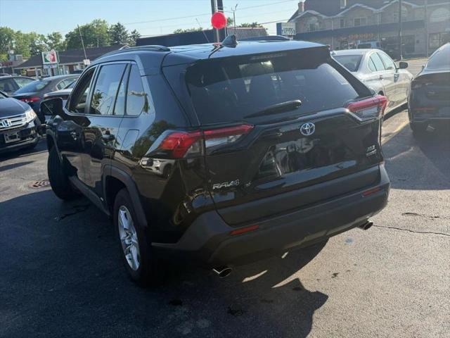 2021 Toyota RAV4 Hybrid XLE