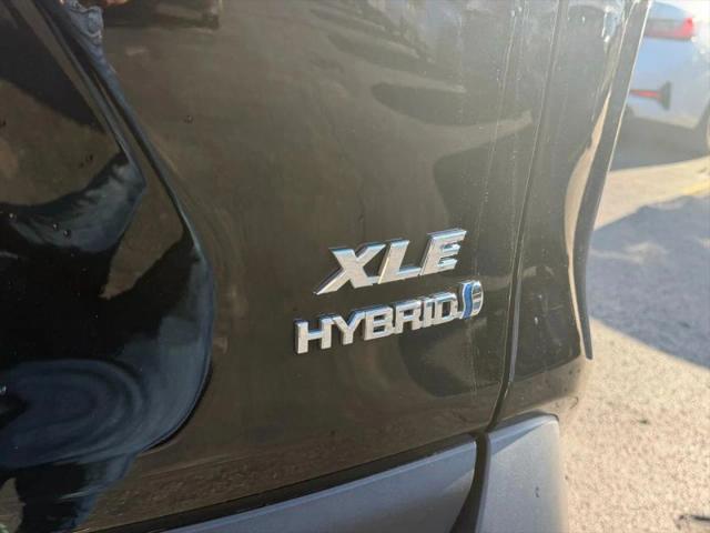 2021 Toyota RAV4 Hybrid XLE