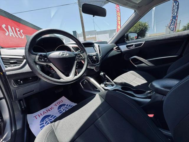 2016 Hyundai Veloster Base