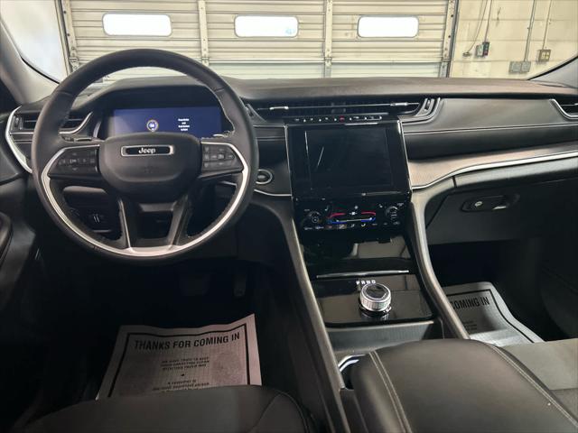 2023 Jeep Grand Cherokee Laredo 4x4