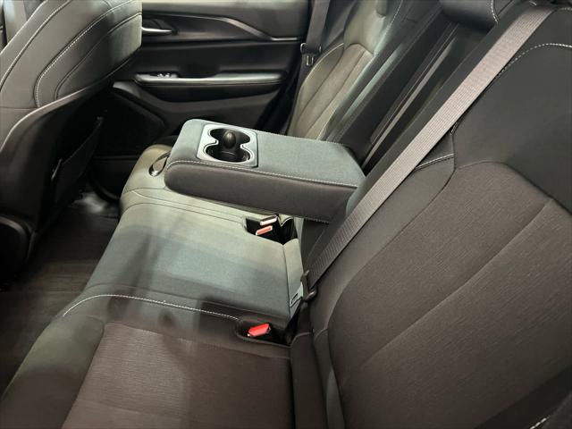 2023 Jeep Grand Cherokee Laredo 4x4