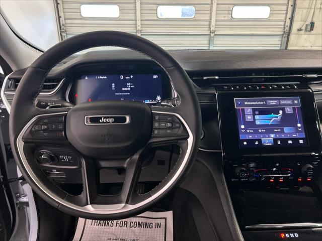2023 Jeep Grand Cherokee Laredo 4x4