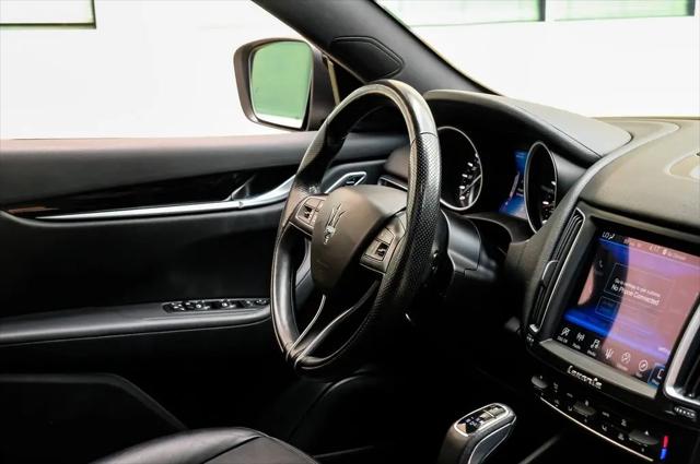 2020 Maserati Levante Standard