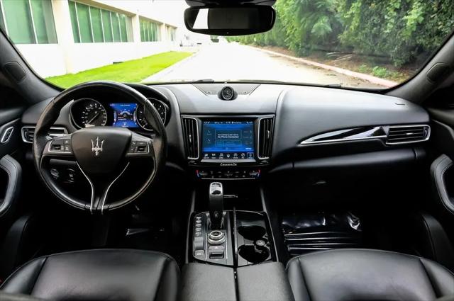2020 Maserati Levante Standard
