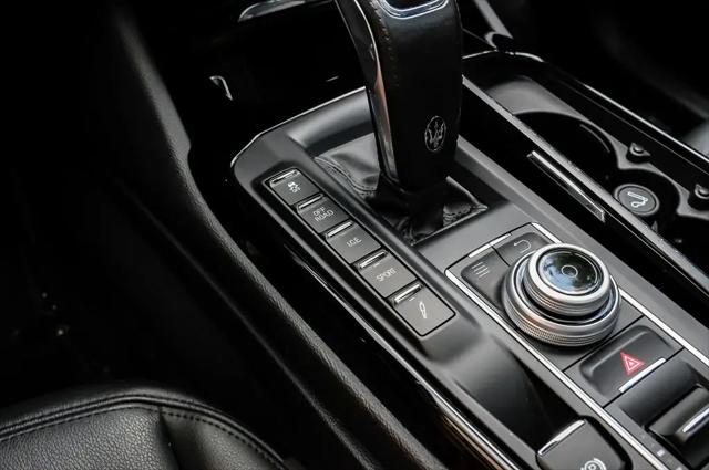 2020 Maserati Levante Standard