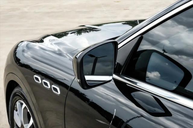 2020 Maserati Levante Standard