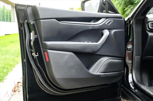 2020 Maserati Levante Standard