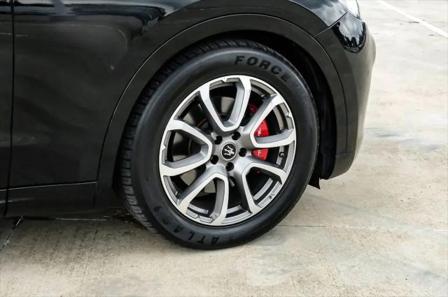 2020 Maserati Levante Standard