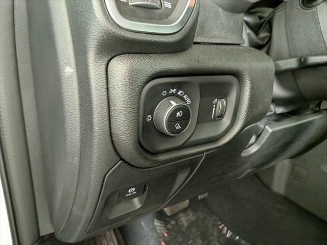 2026 Ram 1500 Express Crew Cab 4x4 57 Box